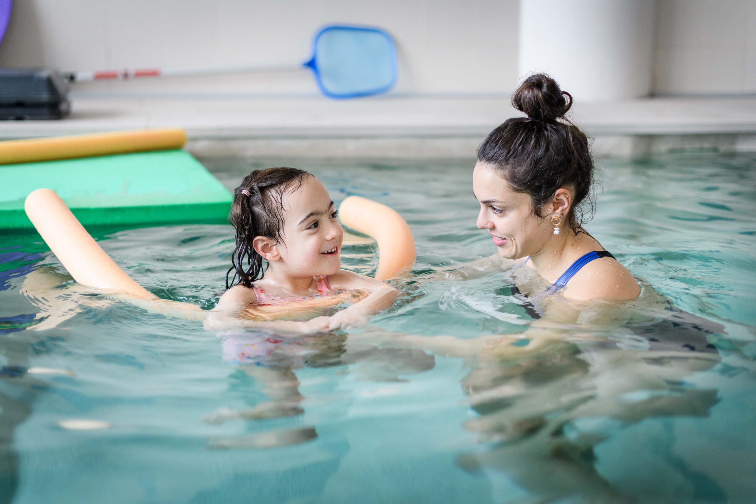 hidroterapia nipace niños parálisis cerebfral